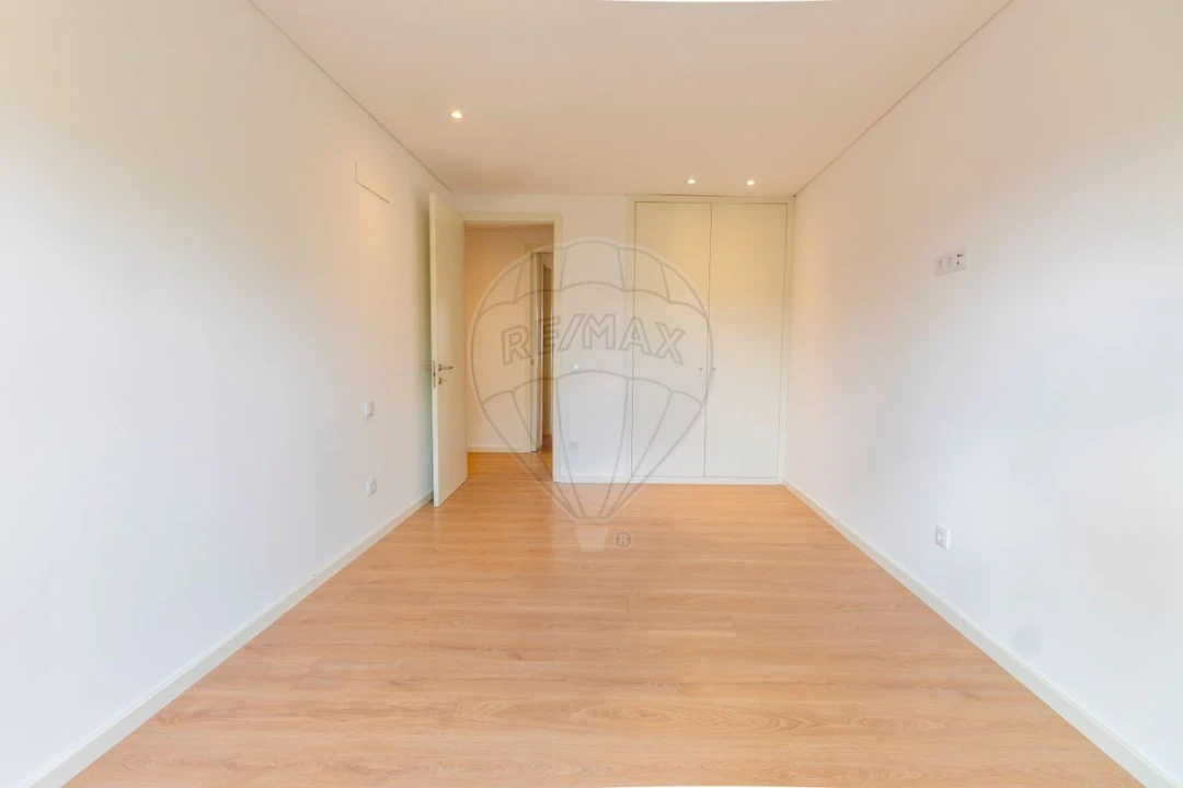 Apartamento T3 para Venda em São João da Madeira Foto 23