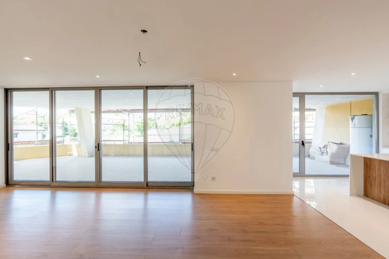Apartamento T3 para Venda em São João da Madeira Foto 3