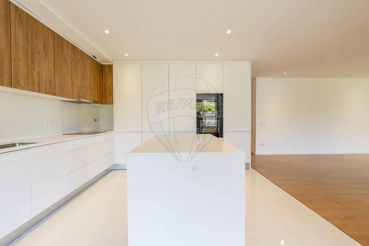 Apartamento T3 para Venda em São João da Madeira Foto 40
