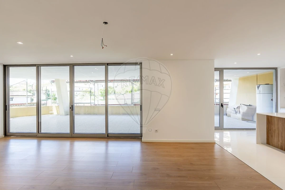 Apartamento T3 para Venda em São João da Madeira Foto 3