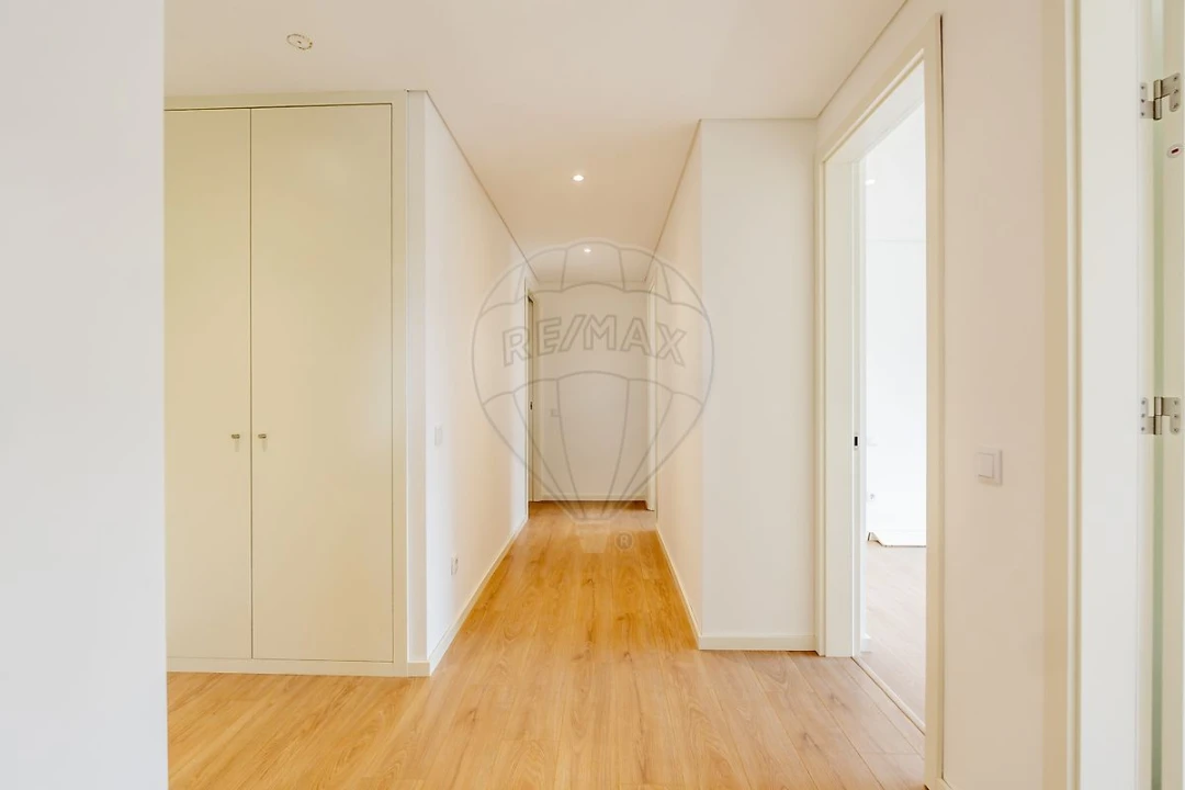 Apartamento T3 para Venda em São João da Madeira Foto 3