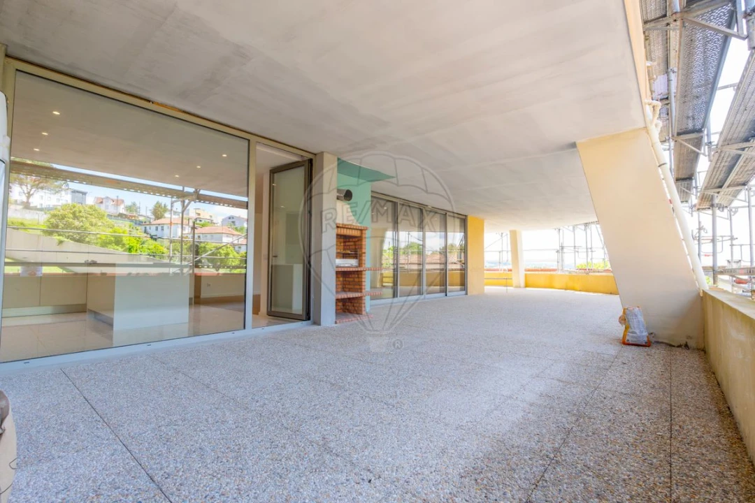 Apartamento T3 para Venda em São João da Madeira Foto 37