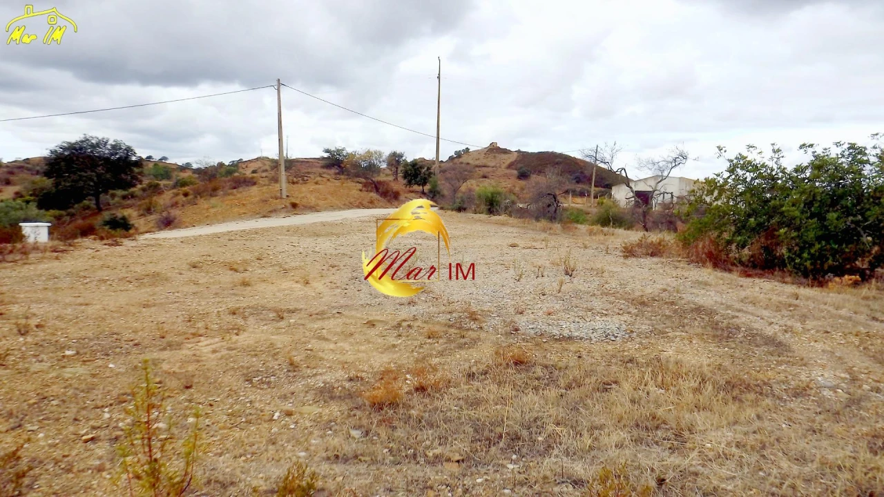 Terreno Comércio / Armazém para Venda em Odeleite Foto 38