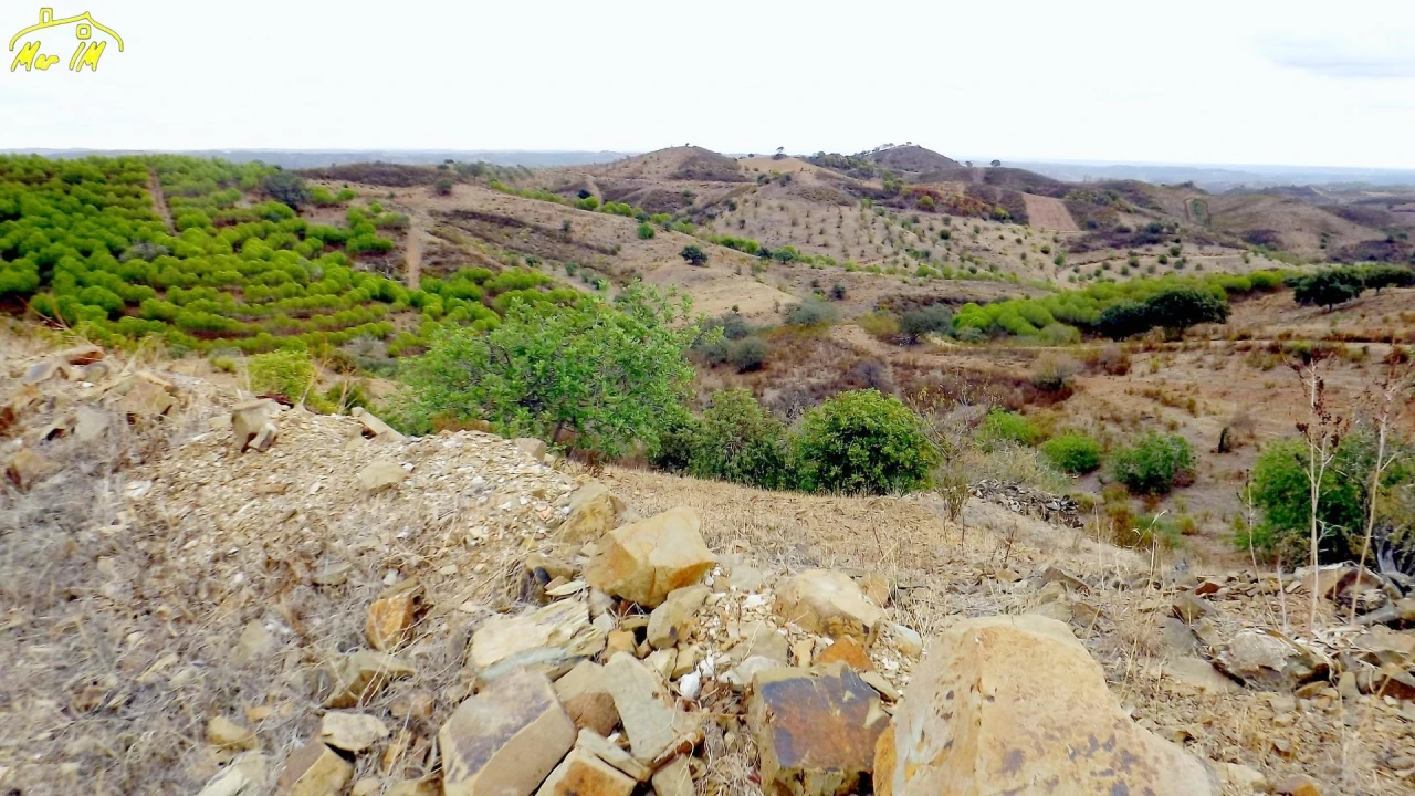 Terreno Comércio / Armazém para Venda em Odeleite Foto 39