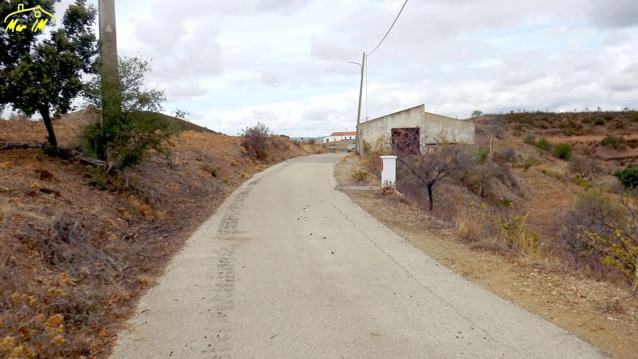 Terreno Comércio / Armazém para Venda em Odeleite Foto 45