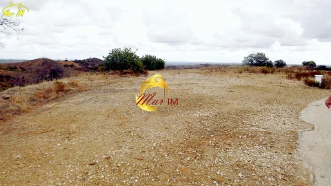 Terreno Comércio / Armazém para Venda em Odeleite