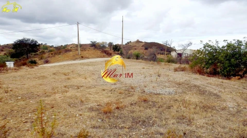 Terreno Comércio / Armazém para Venda em Odeleite