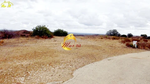 Terreno Comércio / Armazém para Venda em Odeleite