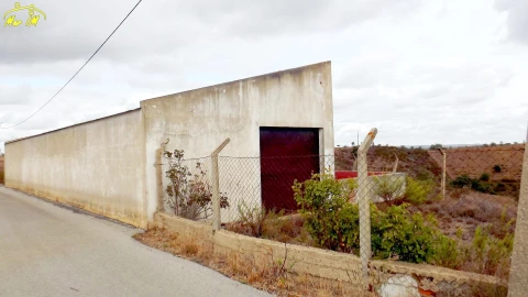 Terreno Comércio / Armazém para Venda em Odeleite