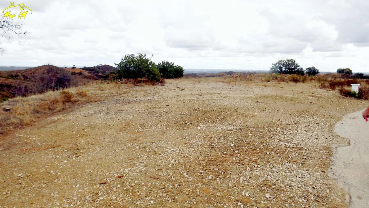 Terreno Comércio / Armazém para Venda em Odeleite Foto 32