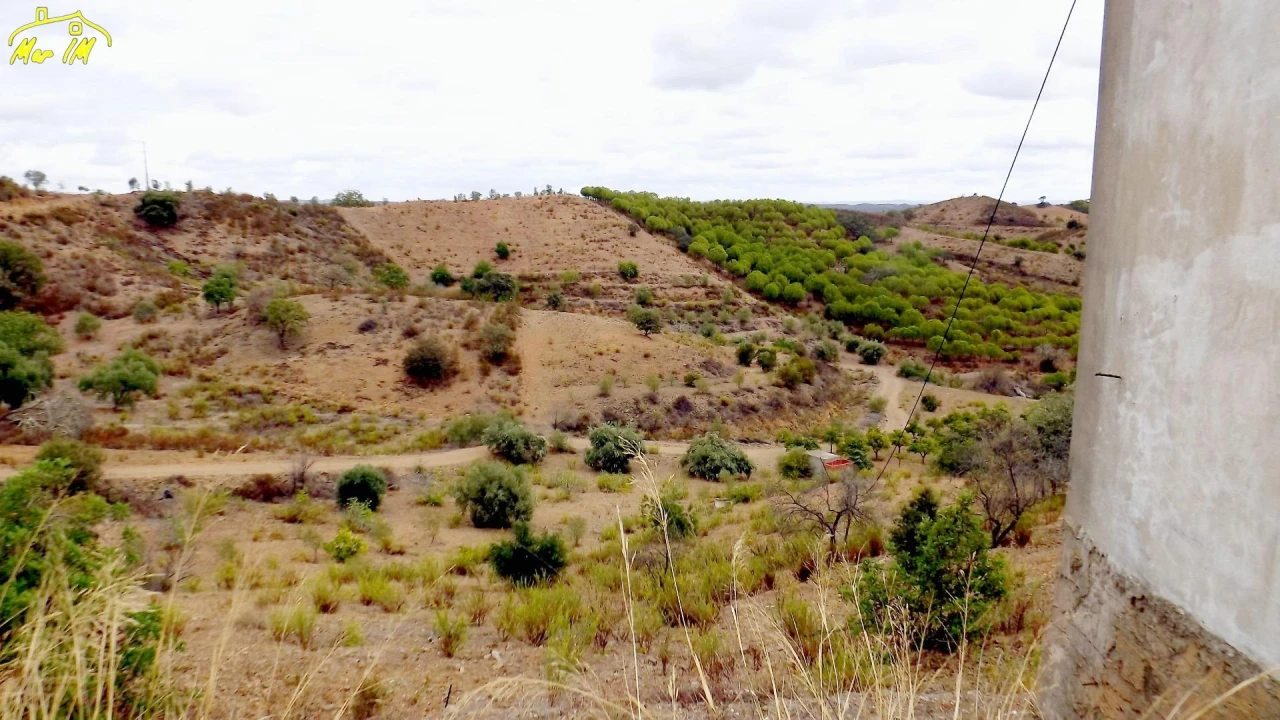 Terreno Comércio / Armazém para Venda em Odeleite Foto 13