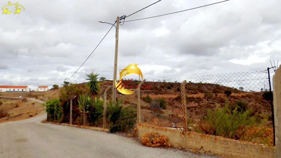 Terreno Comércio / Armazém para Venda em Odeleite Foto 7