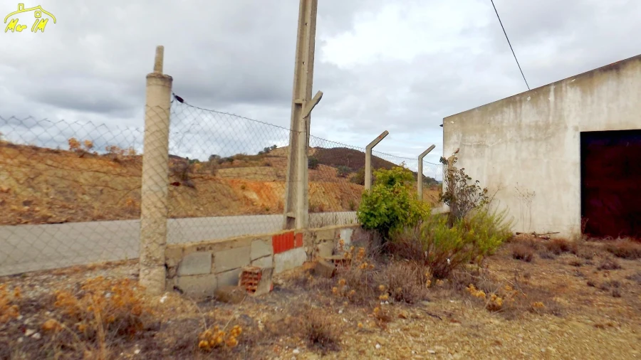 Terreno Comércio / Armazém para Venda em Odeleite Foto 24