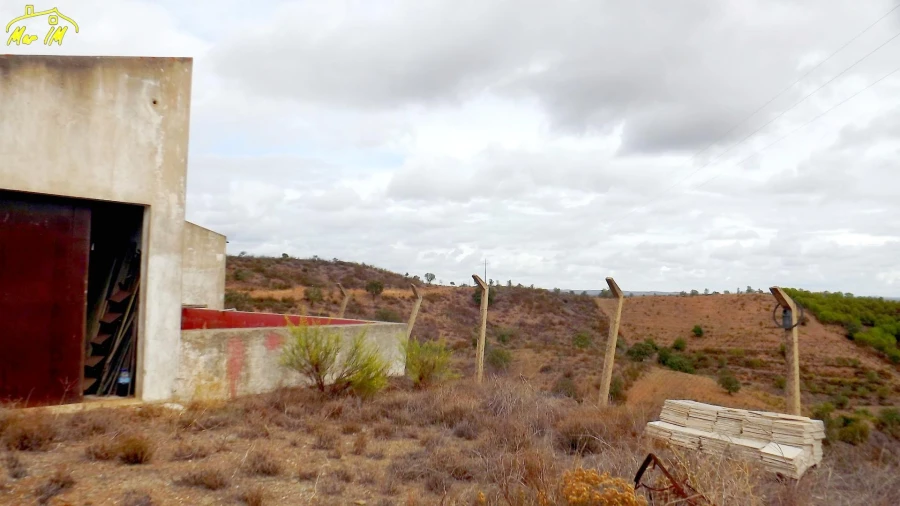 Terreno Comércio / Armazém para Venda em Odeleite Foto 27