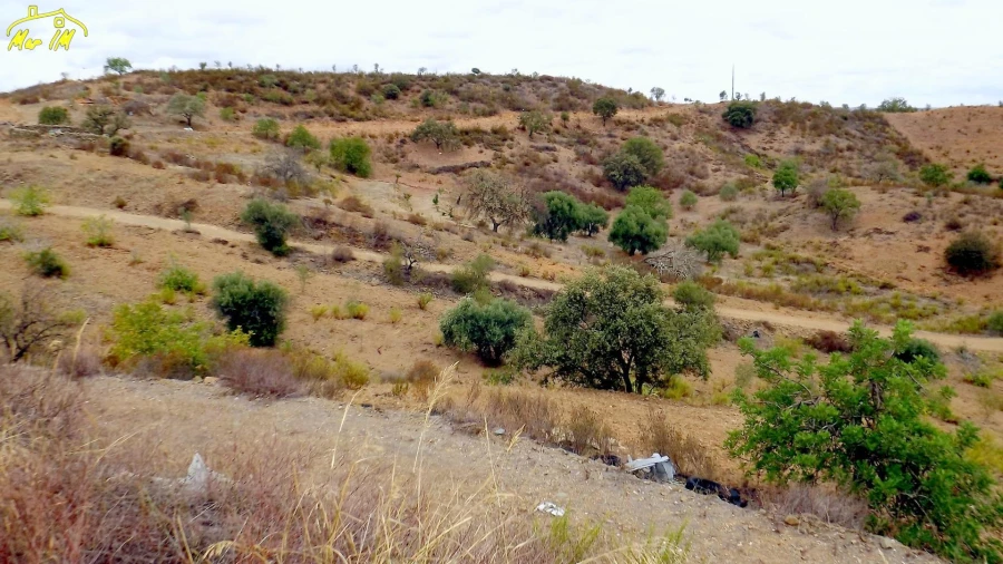 Terreno Comércio / Armazém para Venda em Odeleite Foto 11