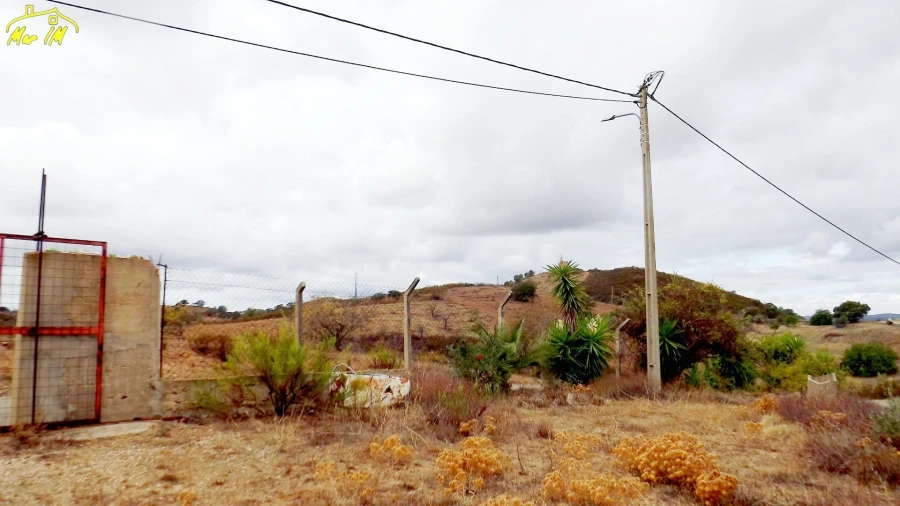 Terreno Comércio / Armazém para Venda em Odeleite Foto 12