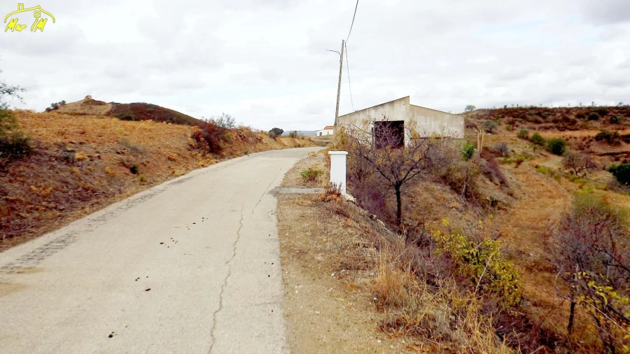 Terreno Comércio / Armazém para Venda em Odeleite Foto 47