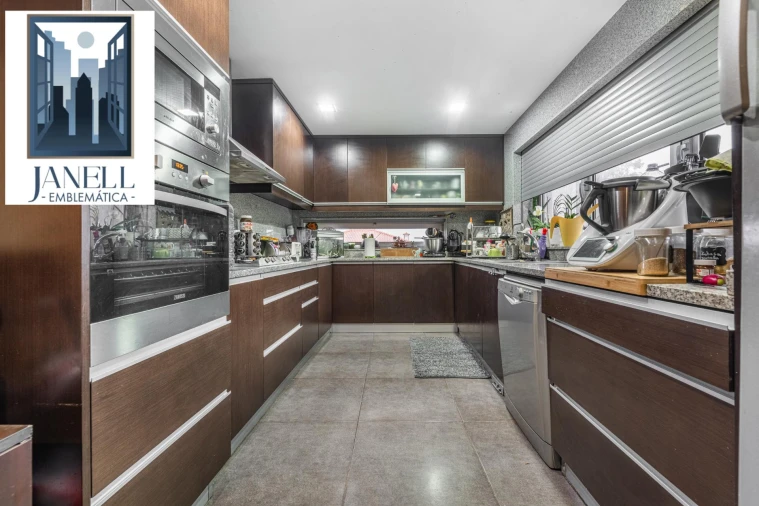 Moradia T4 para Venda em Pedralva Foto 9