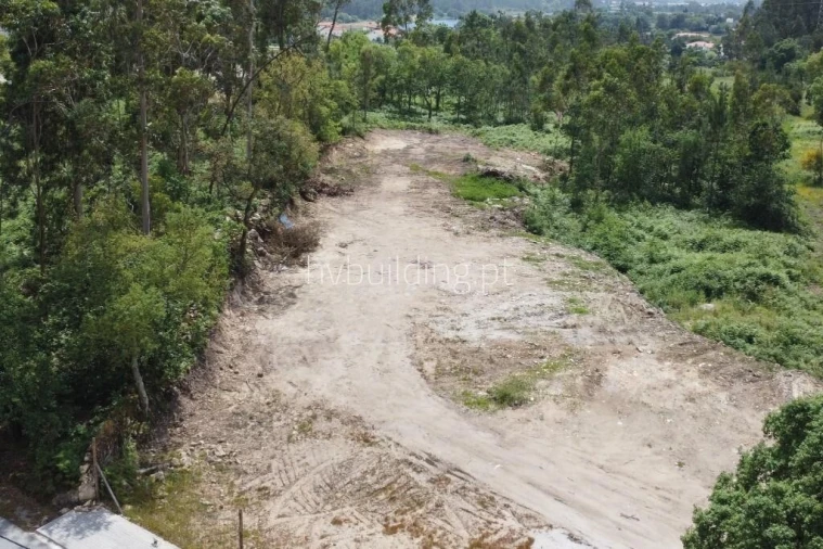 Terreno para Venda em Gemeses Foto 9