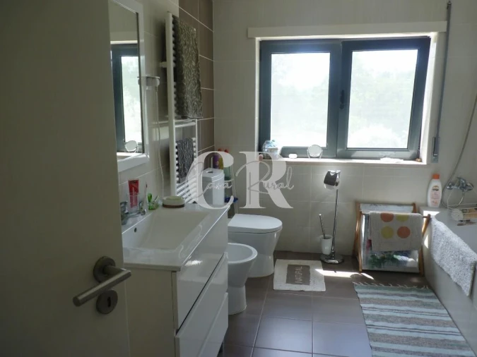 Moradia T3 para Venda em Cabeçudo Foto 26