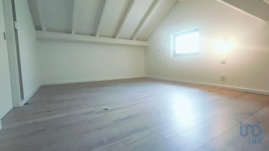 Moradia T4 para Venda em Fornelos e Queijada Foto 6