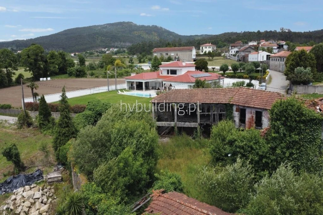 Moradia T5 para Venda em Vila Cova e Feitos Foto 7