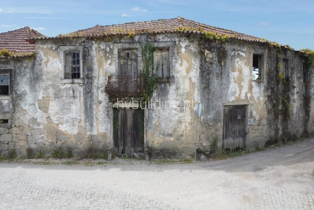 Moradia T5 para Venda em Vila Cova e Feitos Foto 10