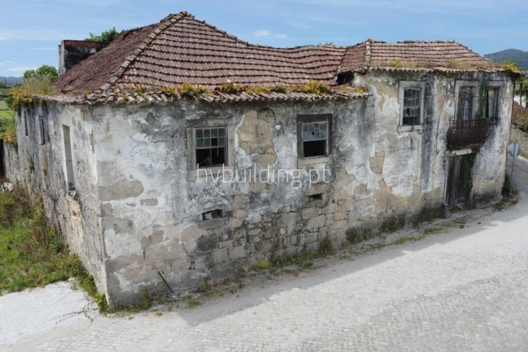 Moradia T5 para Venda em Vila Cova e Feitos Foto 5