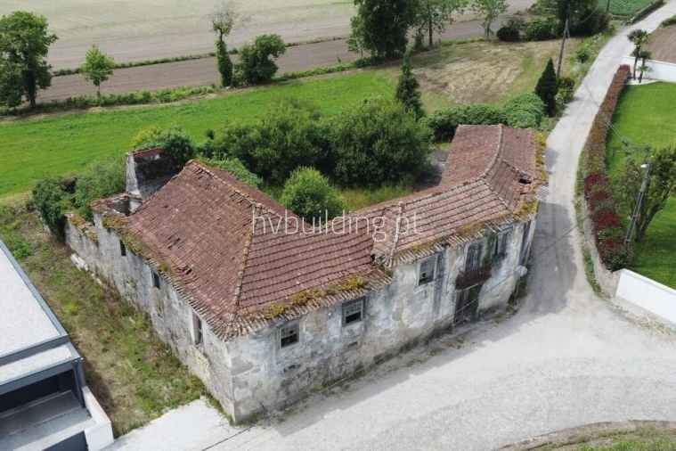 Moradia T5 para Venda em Vila Cova e Feitos Foto 4