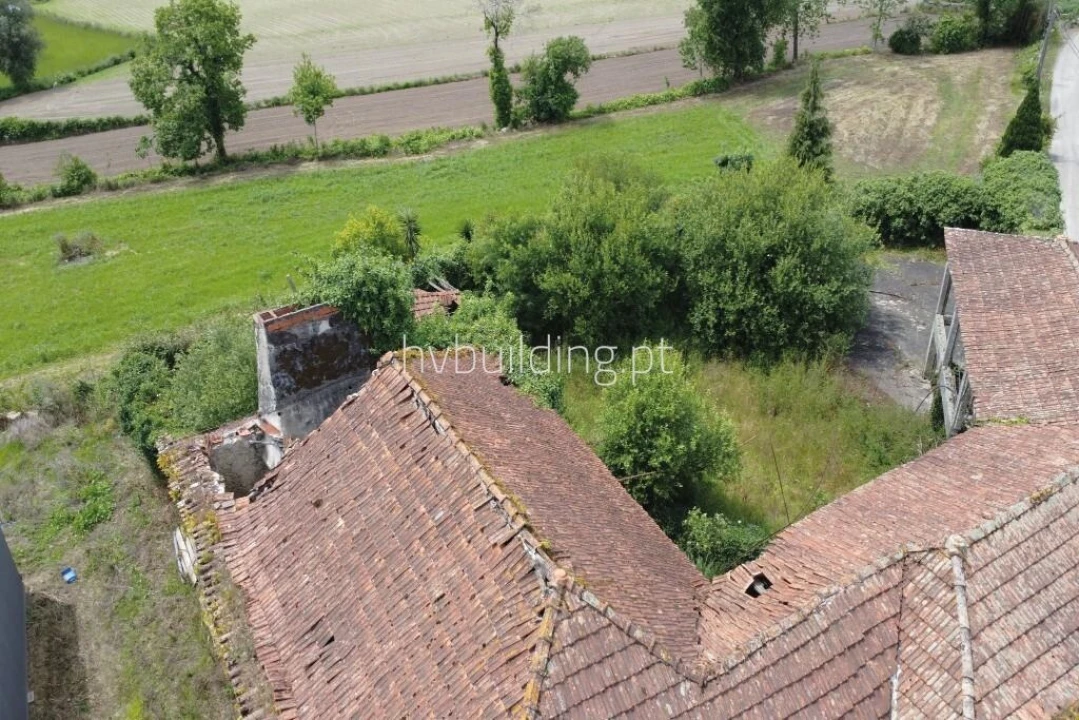 Moradia T5 para Venda em Vila Cova e Feitos Foto 2