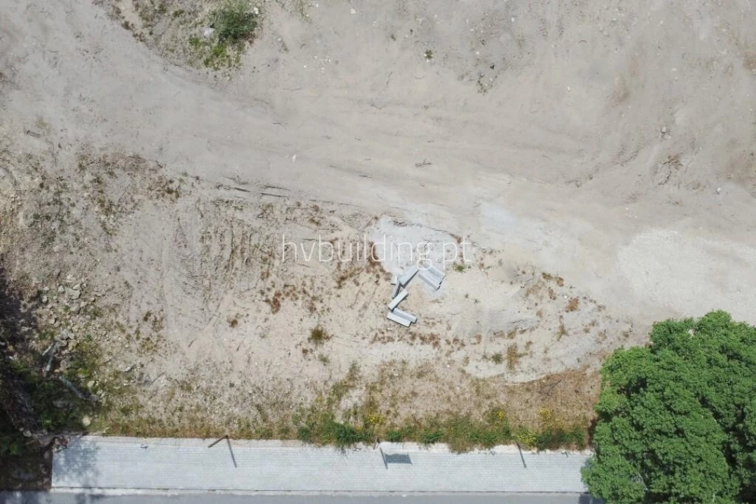 Terreno para Venda em Gemeses Foto 6