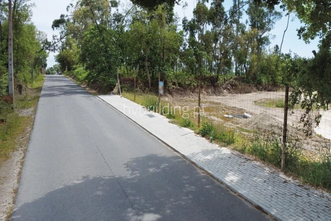 Terreno para Venda em Gemeses Foto 10