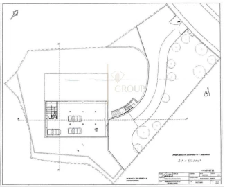 Moradia T5 para Venda em São Gonçalo