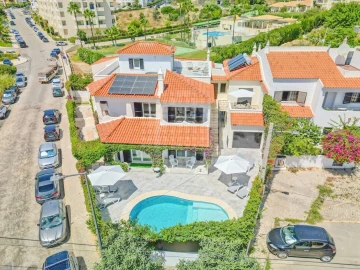 Moradia T5 para Venda em Lagoa e Carvoeiro