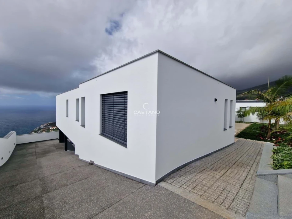 Moradia T3 para Venda em Arco da Calheta Foto 10