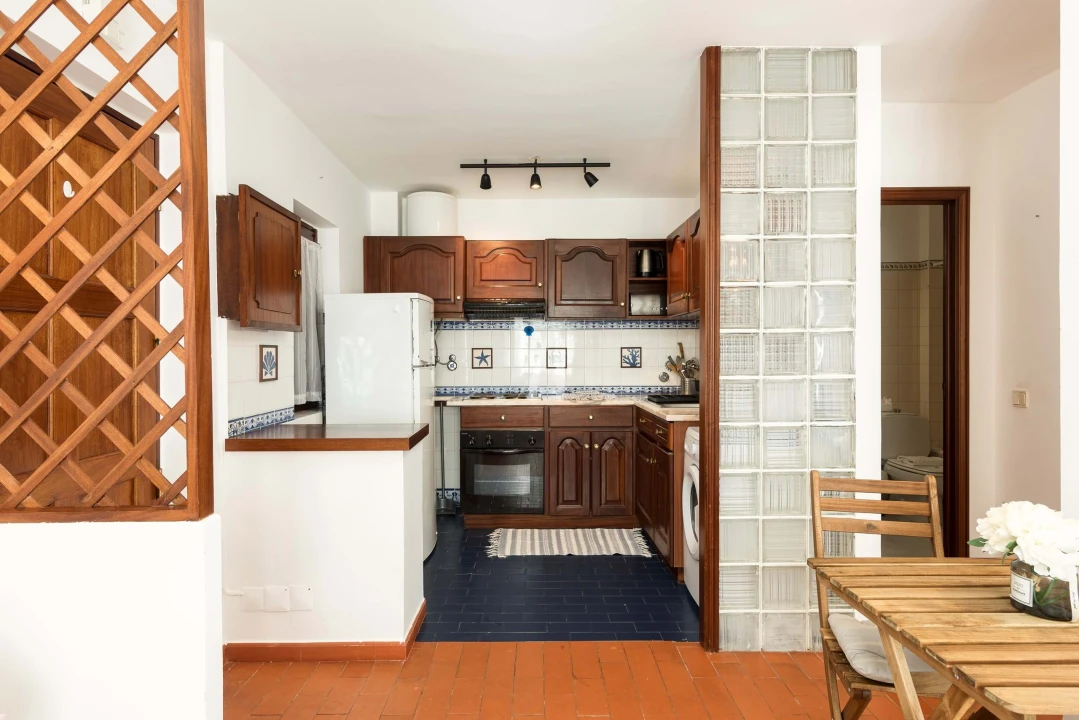 Apartamento T1 para Arrendamento férias em Quarteira Foto 10