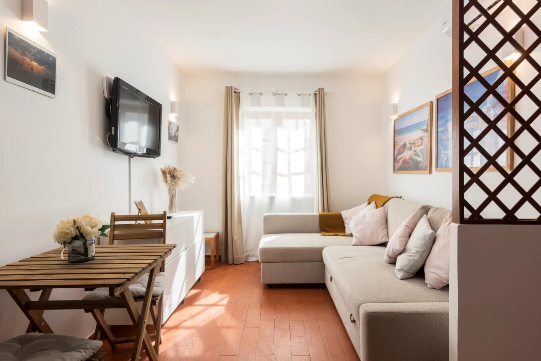 Apartamento T1 para Arrendamento férias em Quarteira Foto 1