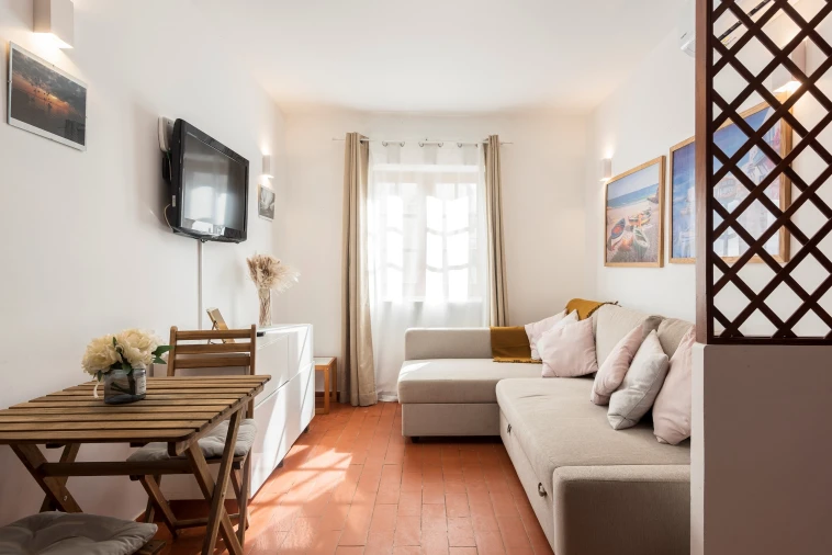 Apartamento T1 para Arrendamento férias em Quarteira Foto 1