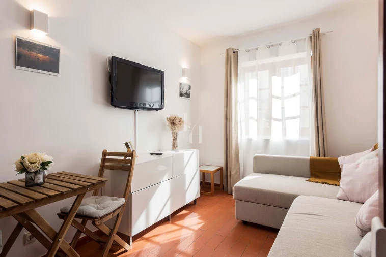 Apartamento T1 para Arrendamento férias em Quarteira Foto 5