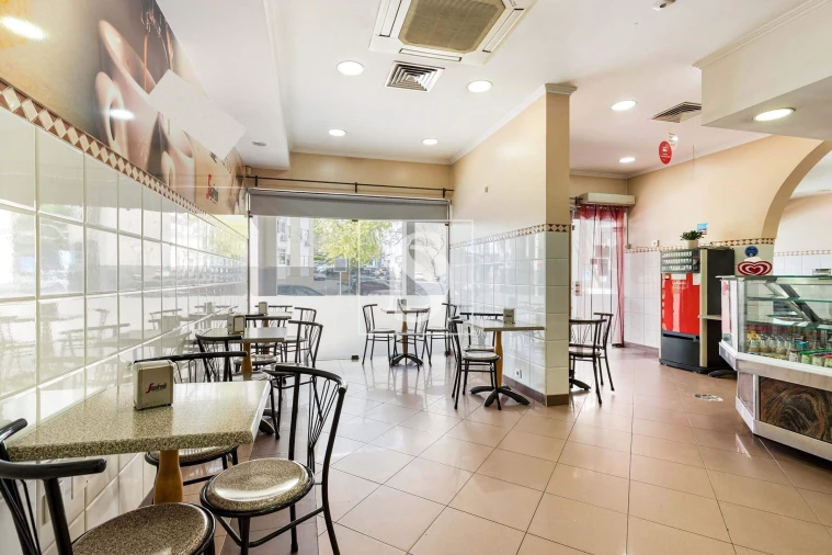 Negócio para Venda em Encosta do Sol Foto 4