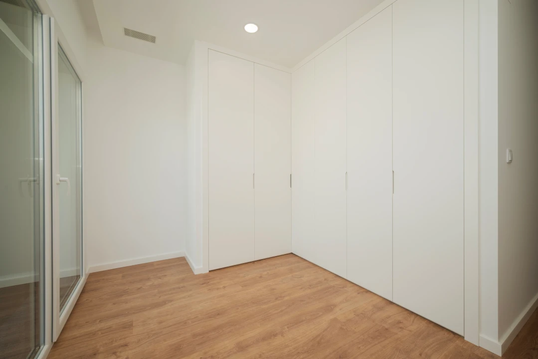 Moradia T5 para Venda em Pontinha e Famões Foto 34