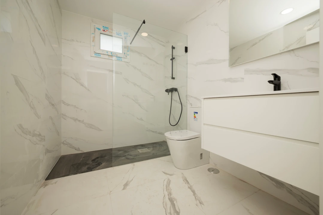Moradia T5 para Venda em Pontinha e Famões Foto 65