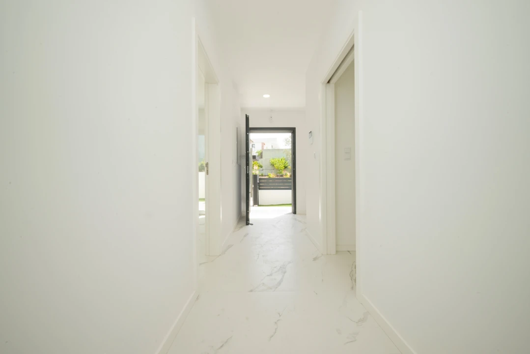 Moradia T5 para Venda em Pontinha e Famões Foto 5