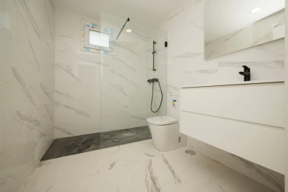 Moradia T4 para Venda em Pontinha e Famões