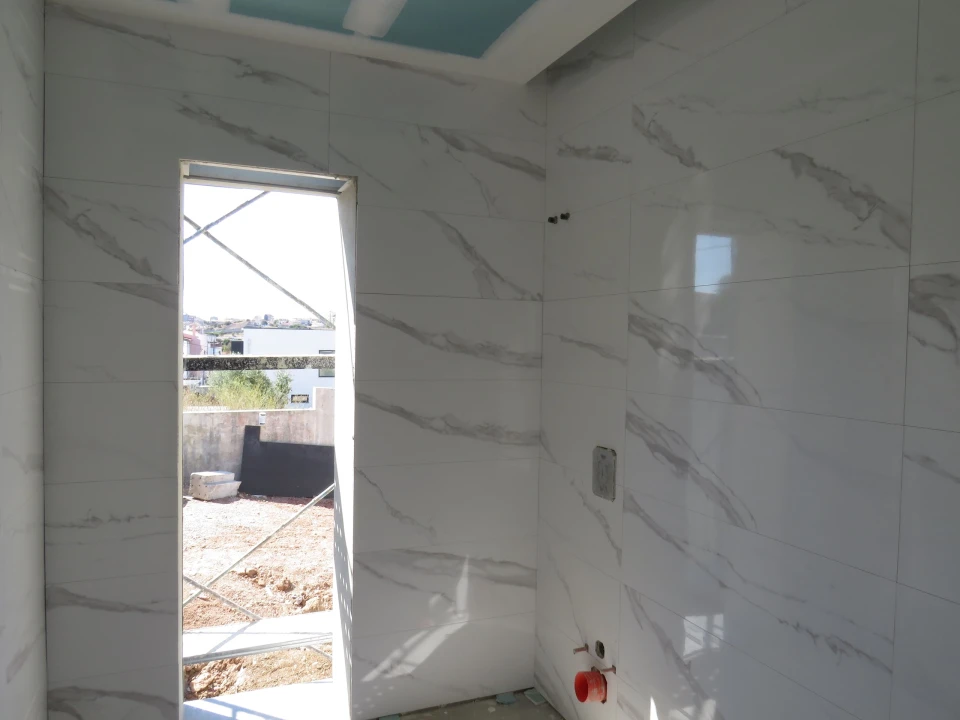 Moradia T4 para Venda em Pontinha e Famões Foto 10