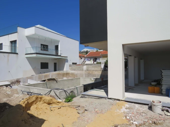 Moradia T4 para Venda em Pontinha e Famões Foto 19