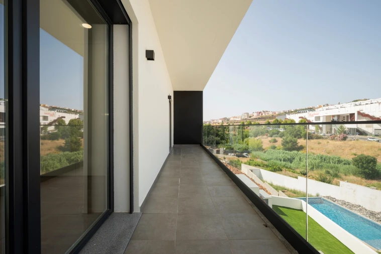 Moradia T5 para Venda em Pontinha e Famões Foto 39