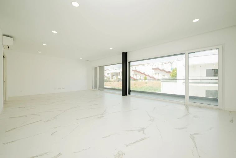 Moradia T5 para Venda em Pontinha e Famões Foto 7