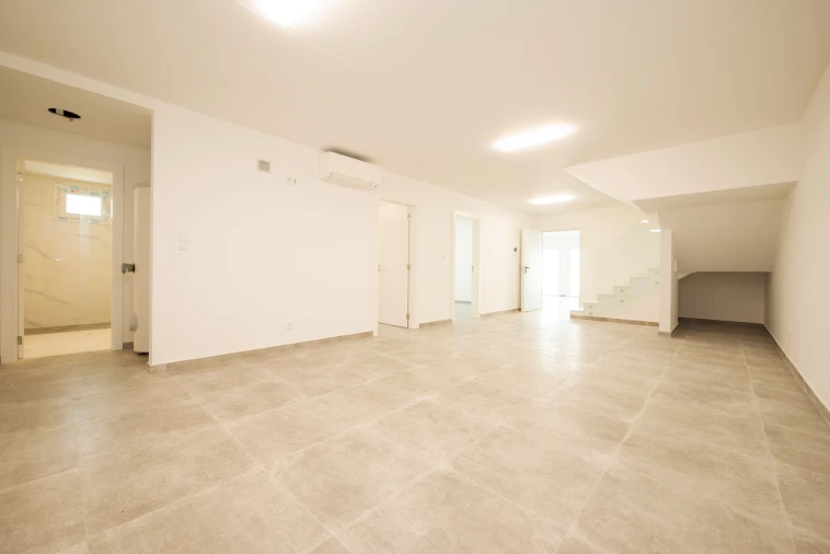 Moradia T5 para Venda em Pontinha e Famões Foto 63
