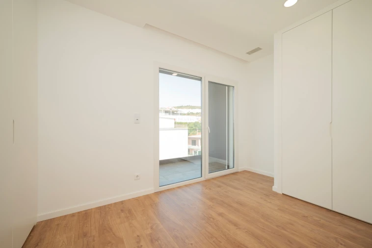 Moradia T5 para Venda em Pontinha e Famões Foto 33